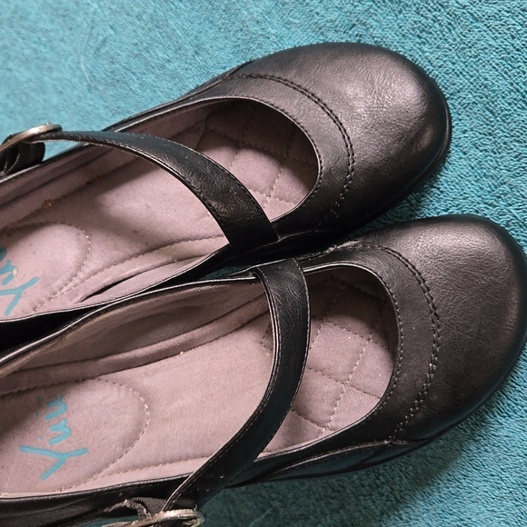 YUU Black Vegan Leather MaryJane Loafer SZ.8 NWT NIB - Picture 7 of 13